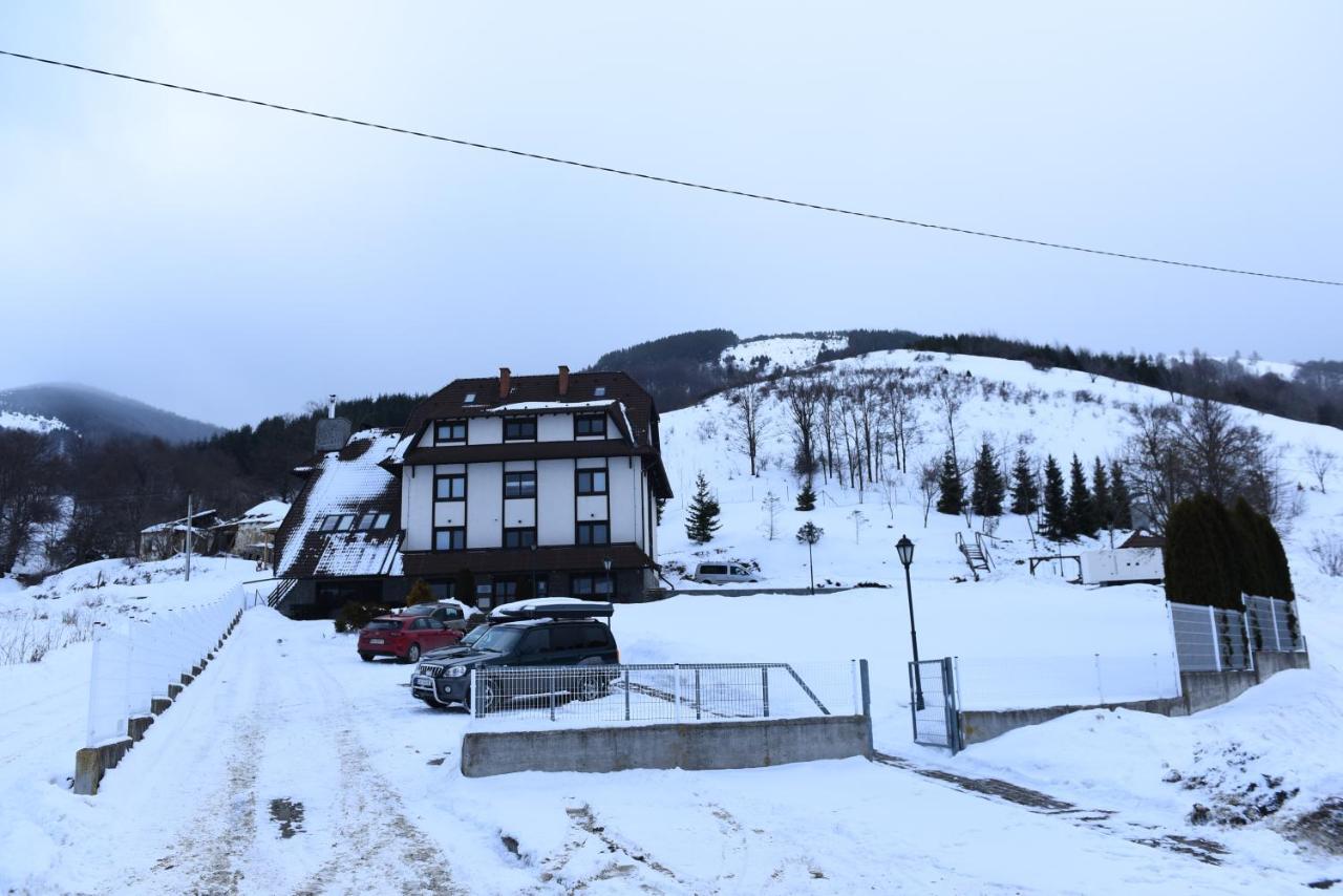 Villa Mramor Brzeće Exteriér fotografie